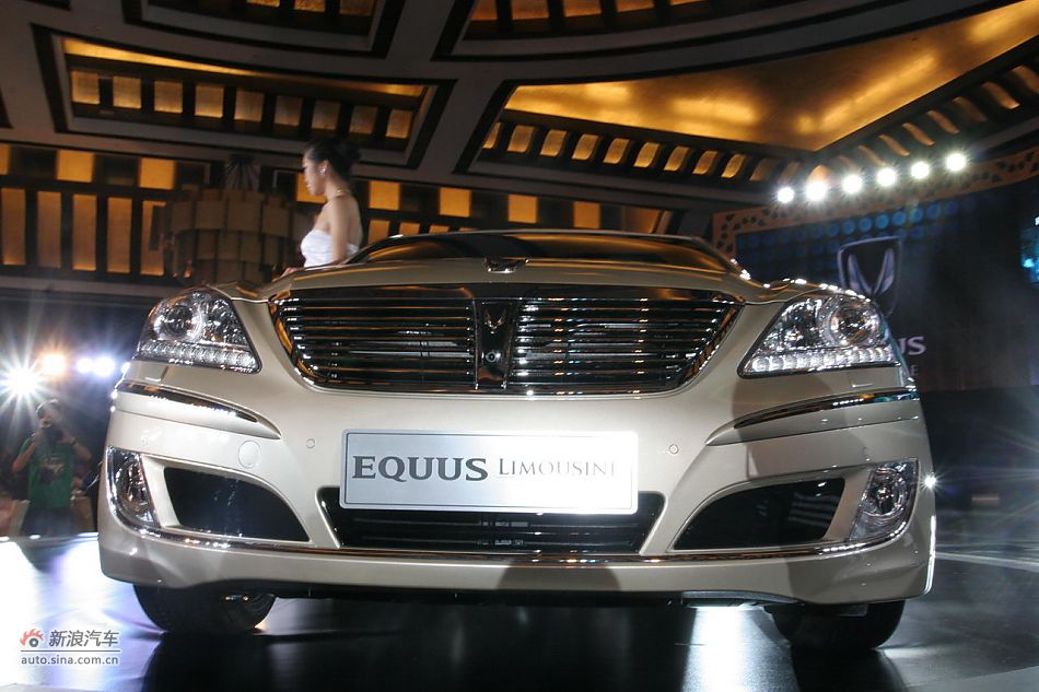 雅科仕加长版上市现场图新车实拍