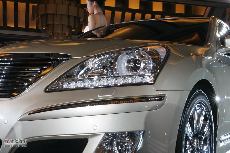 雅科仕加长版上市现场图新车实拍