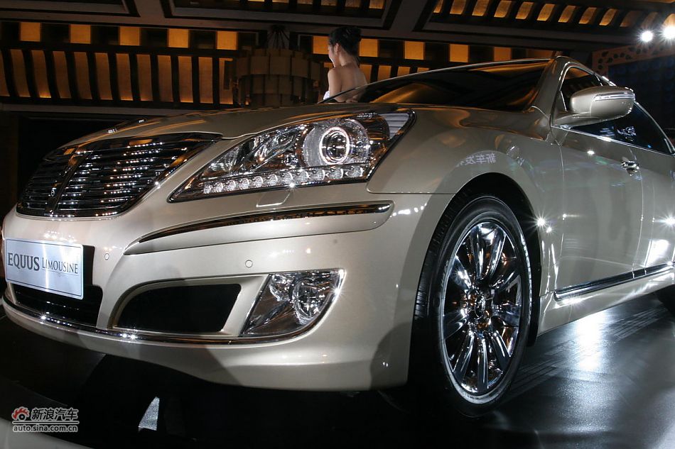 雅科仕加长版上市现场图新车实拍