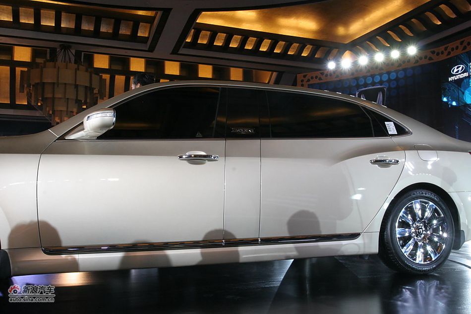 雅科仕加长版上市现场图新车实拍