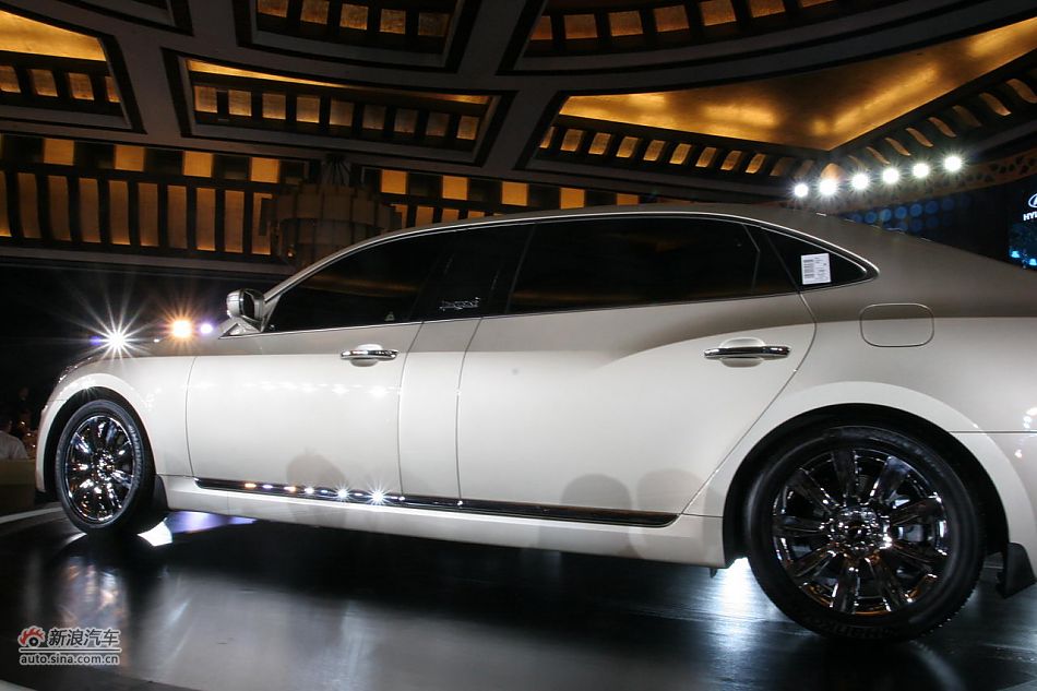雅科仕加长版上市现场图新车实拍