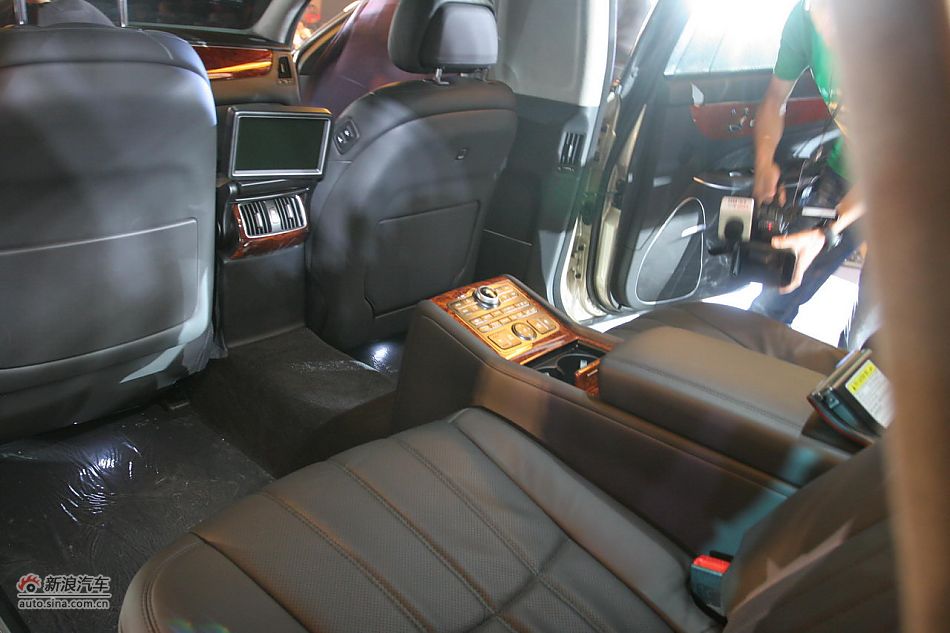 雅科仕加长版上市现场图新车实拍