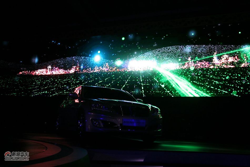 雅科仕加长版上市现场图新车亮相