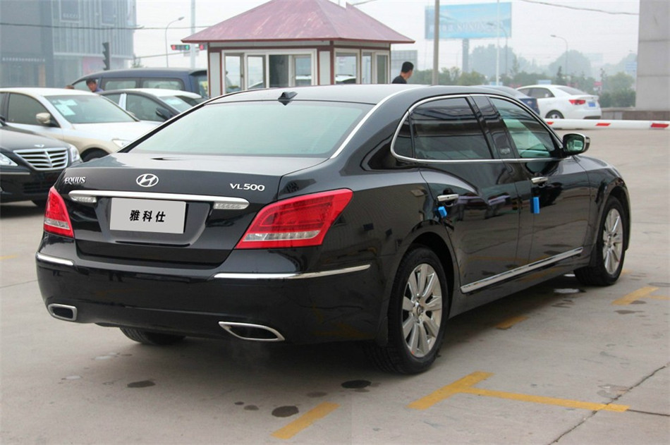 2012款雅科仕加长版5.0L自动旗舰版