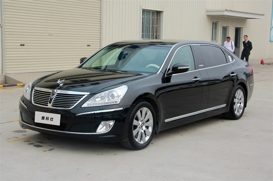 2012款雅科仕加长版5.0L自动旗舰版