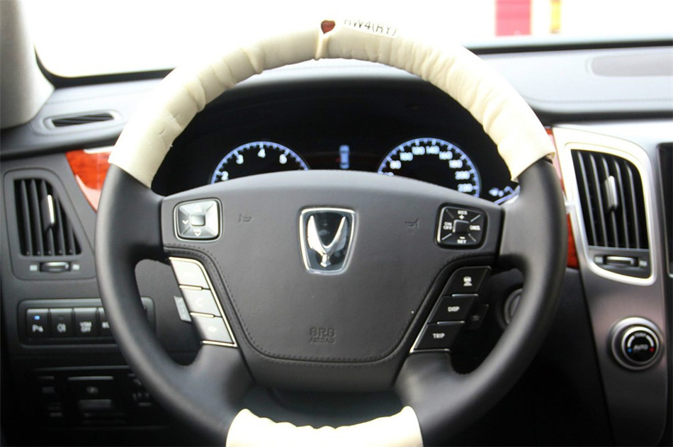 2012款雅科仕加长版5.0L自动旗舰版