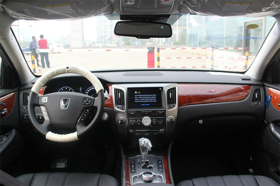 2012款雅科仕加长版5.0L自动旗舰版