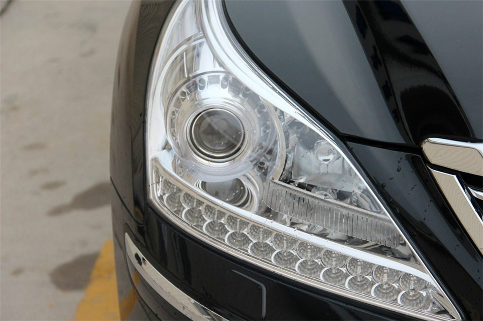 2012款雅科仕加长版5.0L自动旗舰版