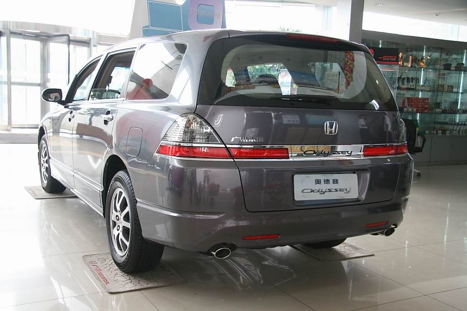 广州本田新奥德赛尾部
