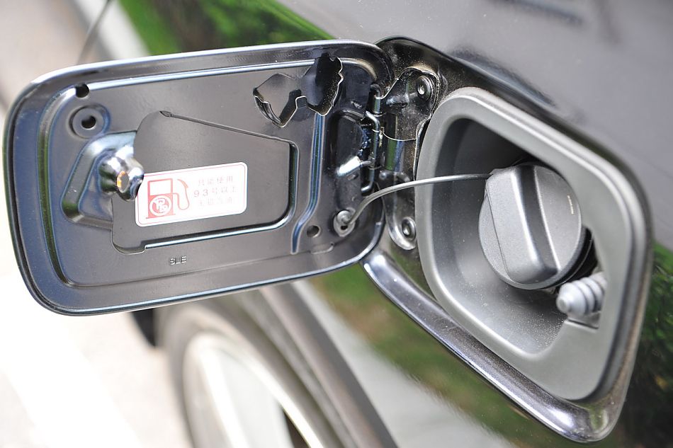 试驾全新奥德赛--油箱