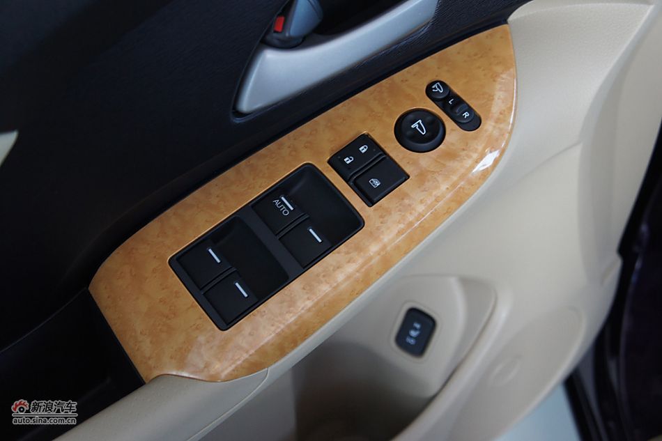 2009款奥德赛2.4L豪华版