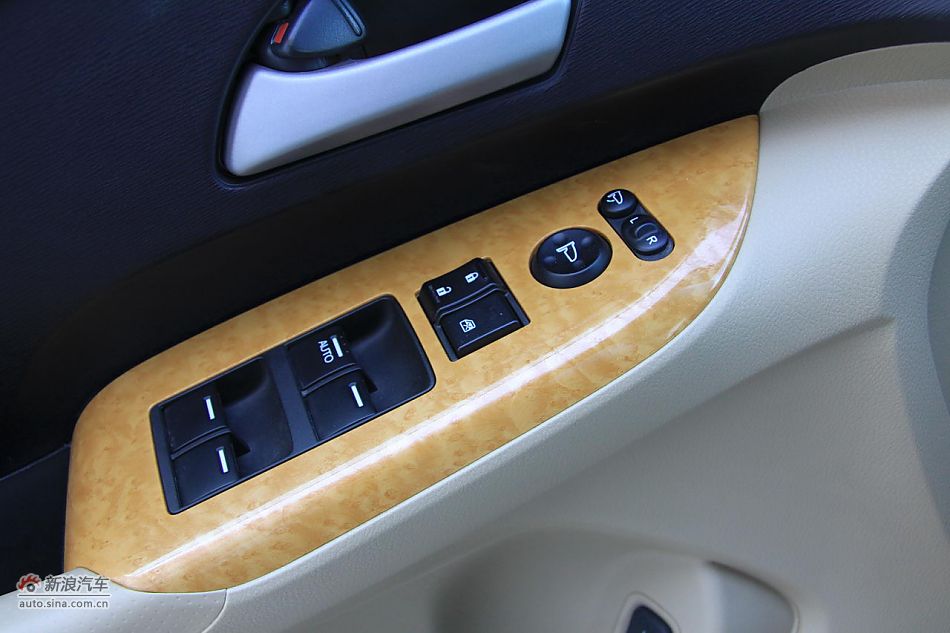 2009款本田奥德赛2.4L舒适版