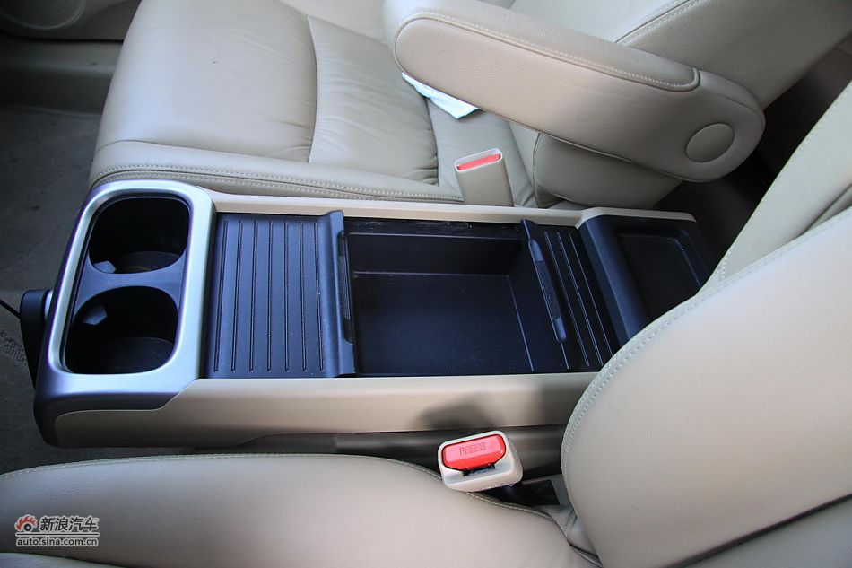 2009款本田奥德赛2.4L舒适版