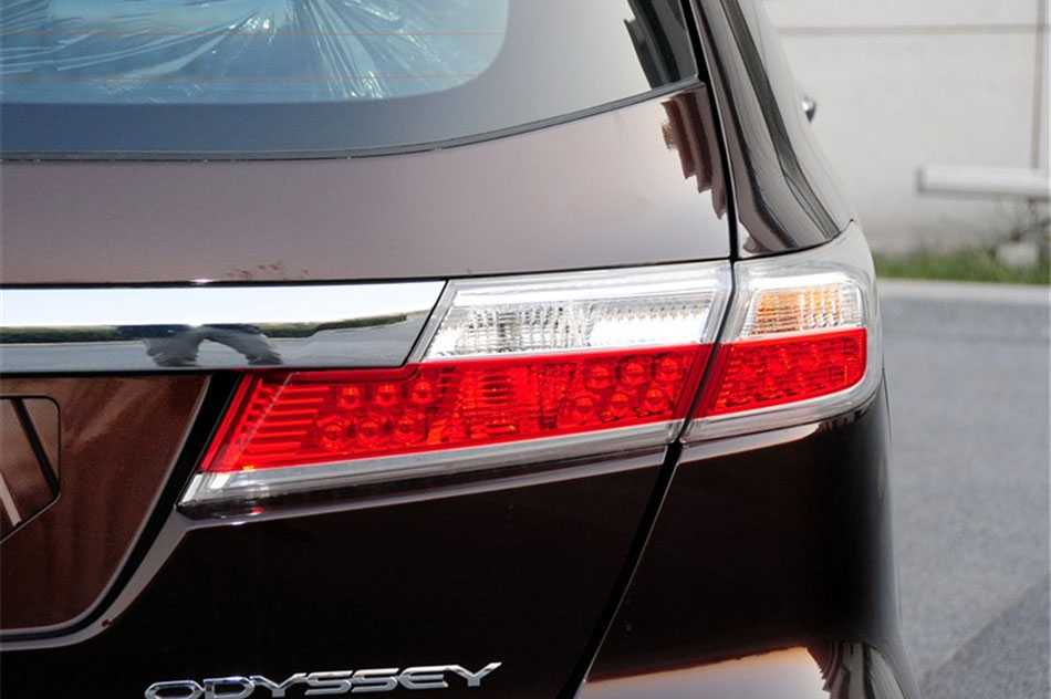 2014款奥德赛2.4L 自动豪华版