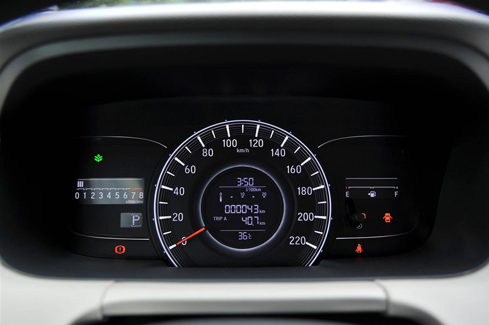 2015款 2.4L 舒适版 内饰