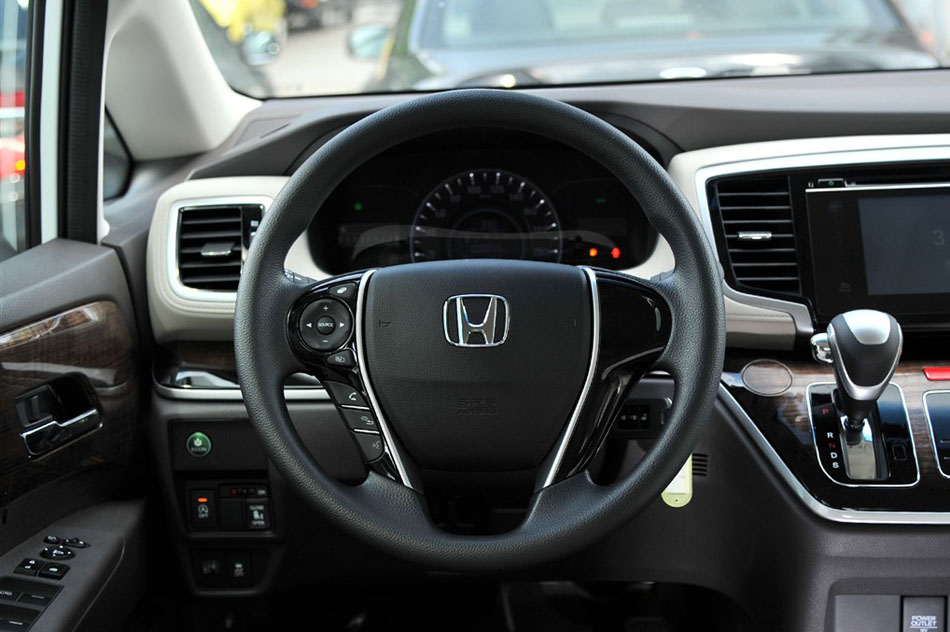 2015款 2.4L 舒适版 内饰