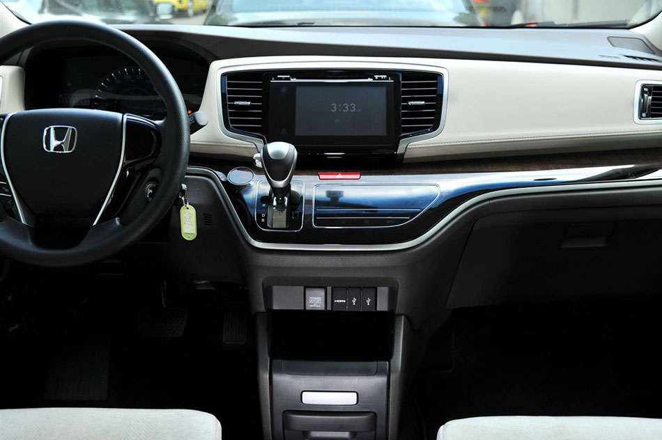 2015款 2.4L 舒适版 内饰