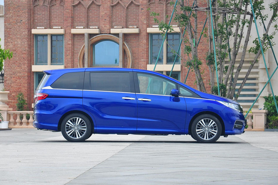 2018款 2.4L 至尊版 外观