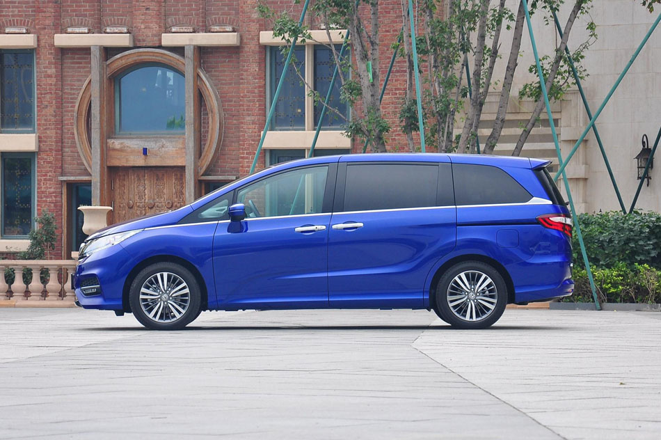 2018款 2.4L 至尊版 外观