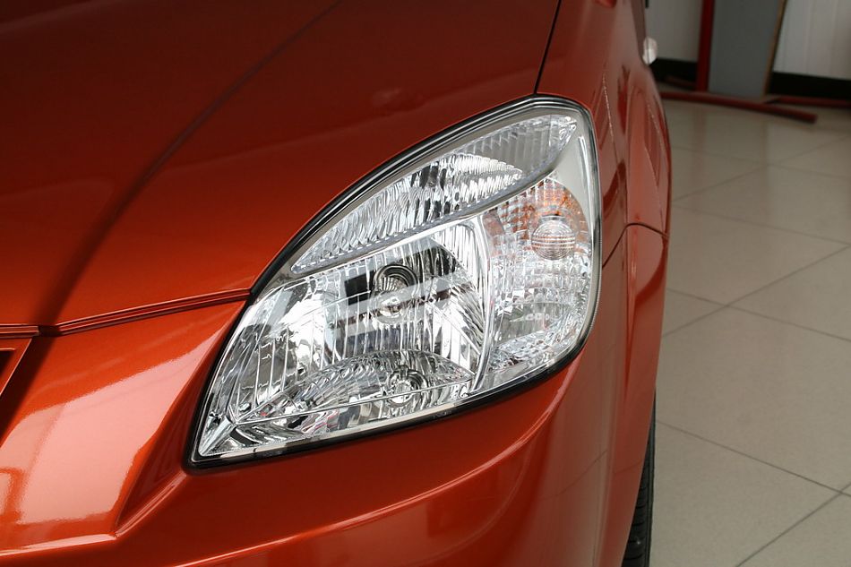 东风悦达起亚RIO千里马前大灯