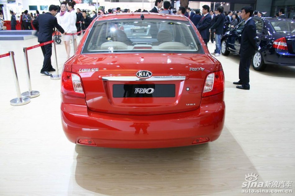 起亚RIO锐欧