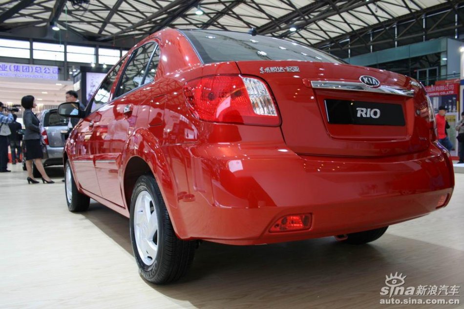 起亚RIO锐欧