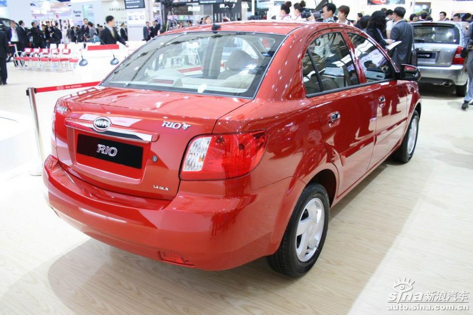 起亚RIO锐欧
