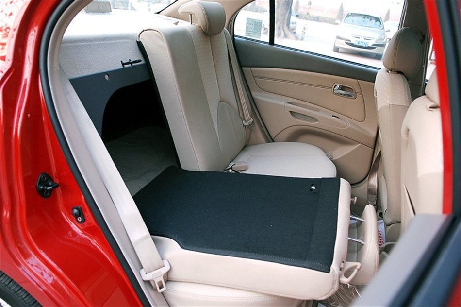 RIO锐欧 07款 1.6L AT GLS 空间