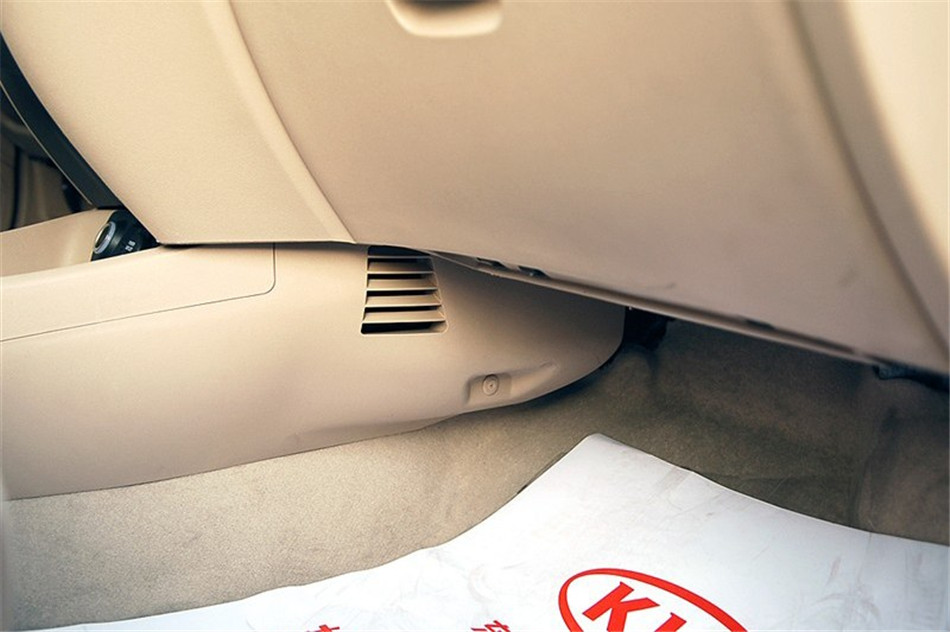 RIO锐欧 07款 1.6L AT GLS 空间