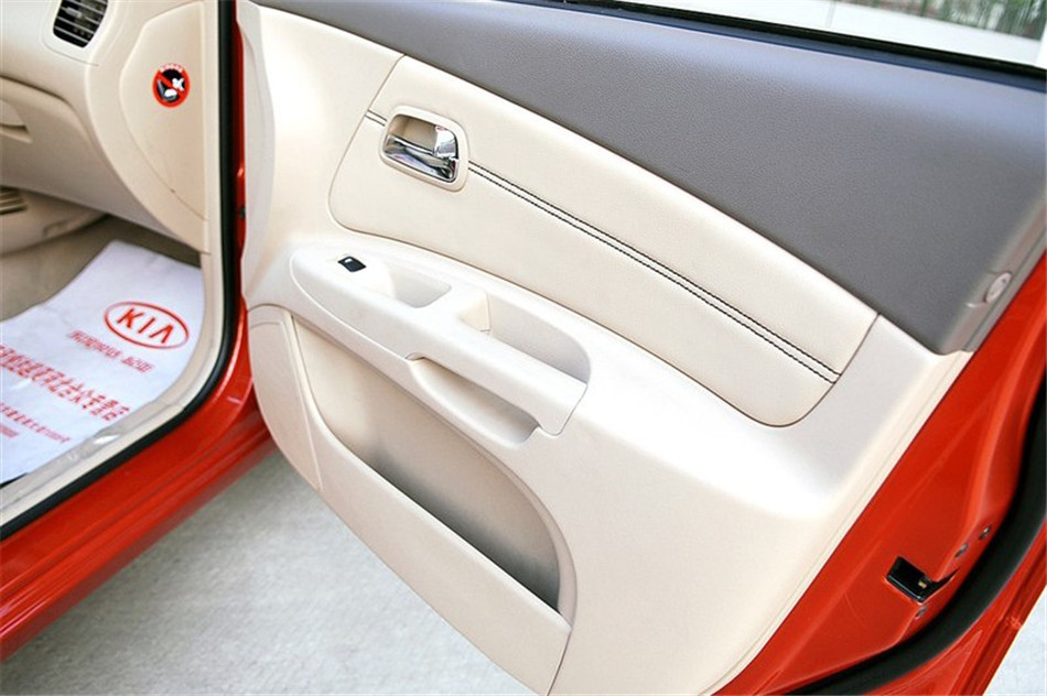 RIO锐欧 07款 1.6L AT GLS 空间