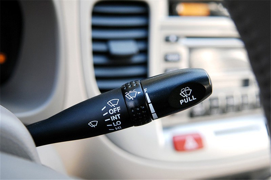 RIO锐欧 07款 1.6L MT GLS 内饰