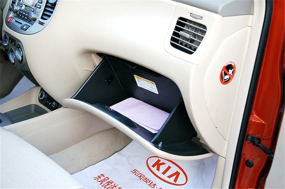 RIO锐欧 07款 1.6L MT GLS 内饰