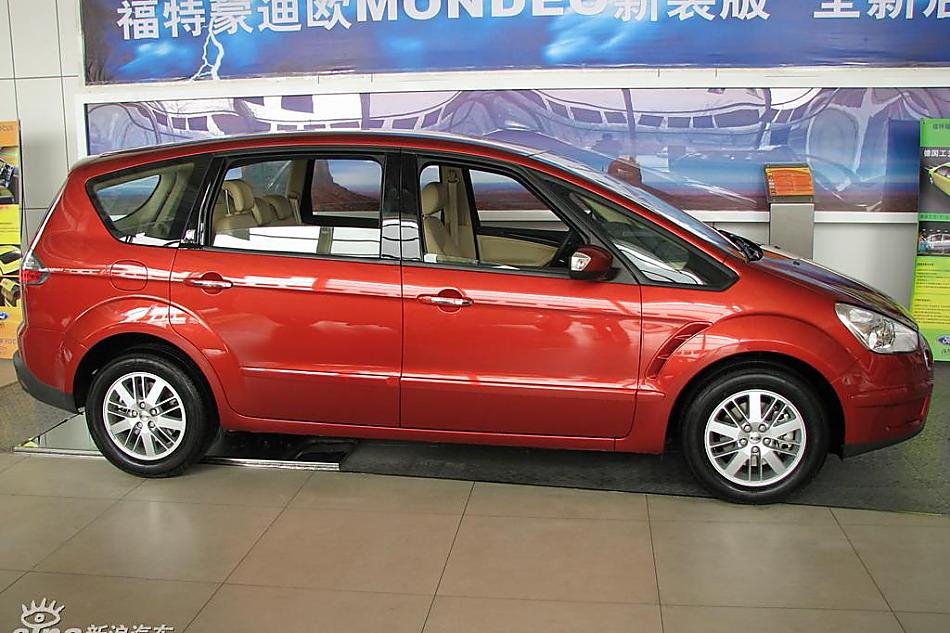 长安福特S-MAX到店实拍图片