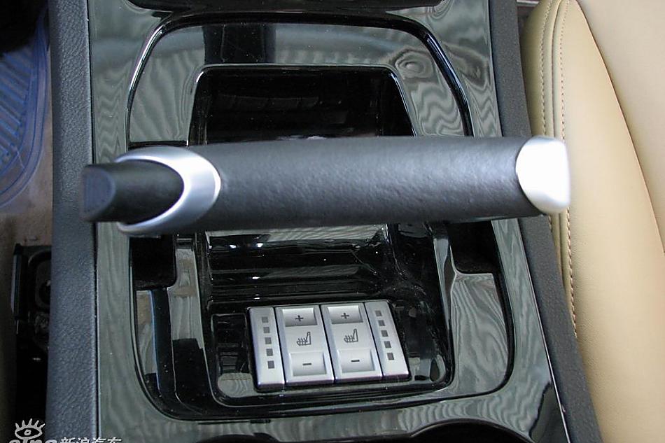 长安福特S-MAX到店实拍图片