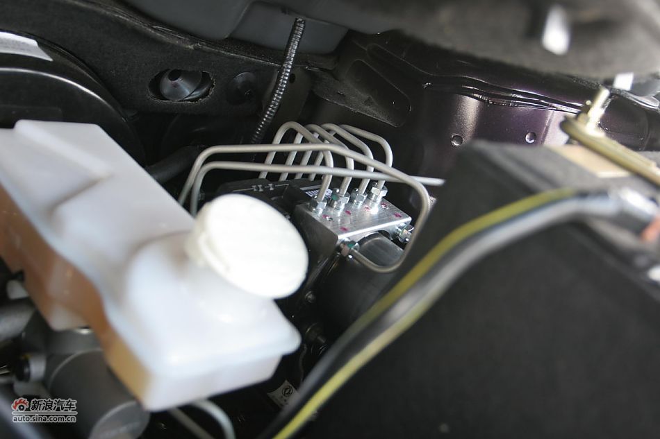 景逸1.5XL发动机