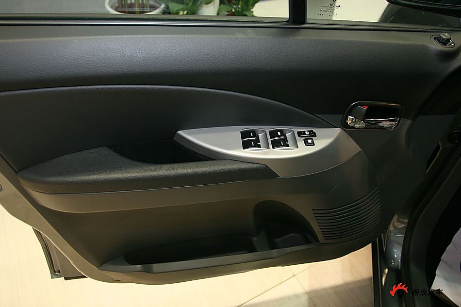 东风柳汽景逸TT