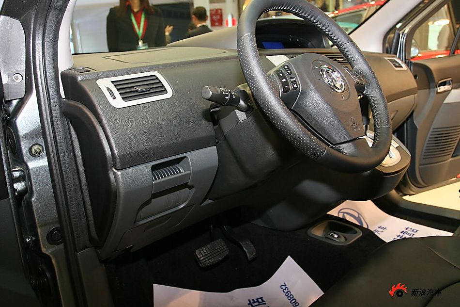 东风柳汽景逸TT