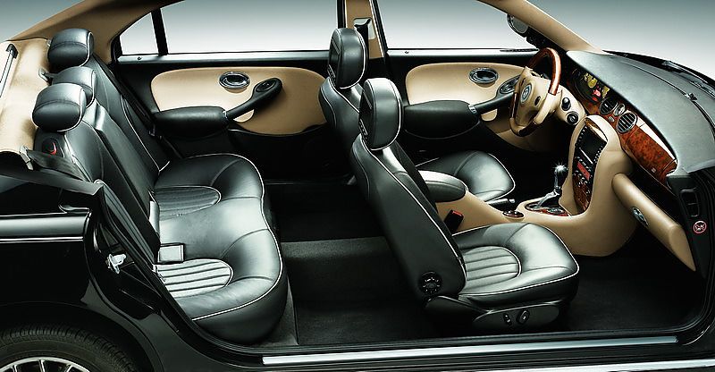 MG名爵7系内部全景