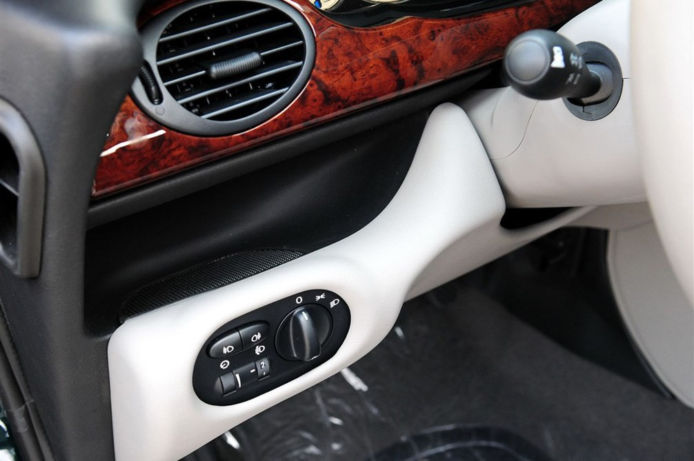 MG7 2010款 1.8T MT 舒适版 内饰