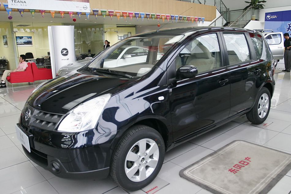 东风日产骊威外观