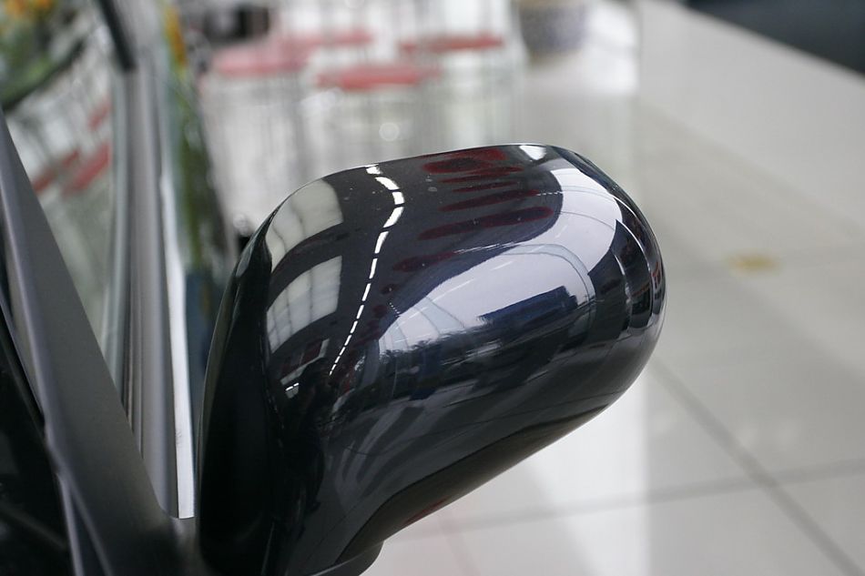 东风日产骊威外后视镜