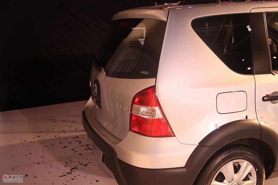 2010款骊威劲锐版外观