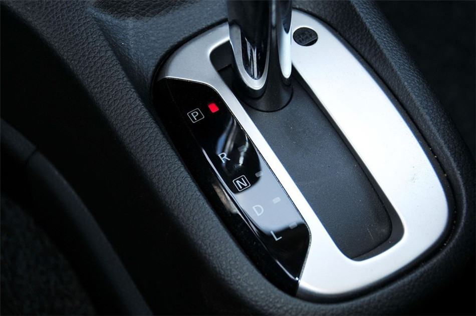 2013款 劲锐版 1.6XL CVT 舒适版 内饰