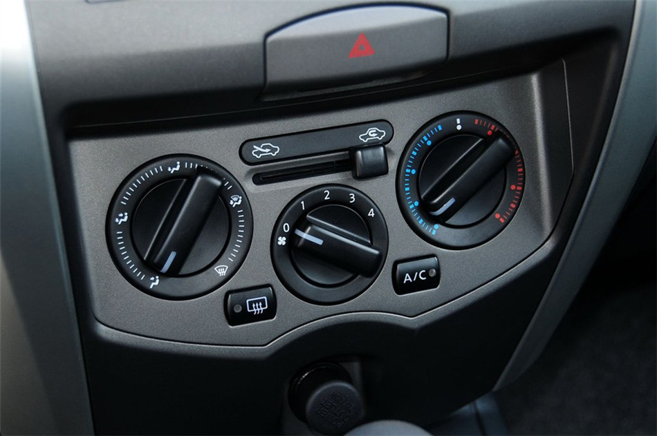 2013款 劲锐版 1.6XL CVT 舒适版 内饰