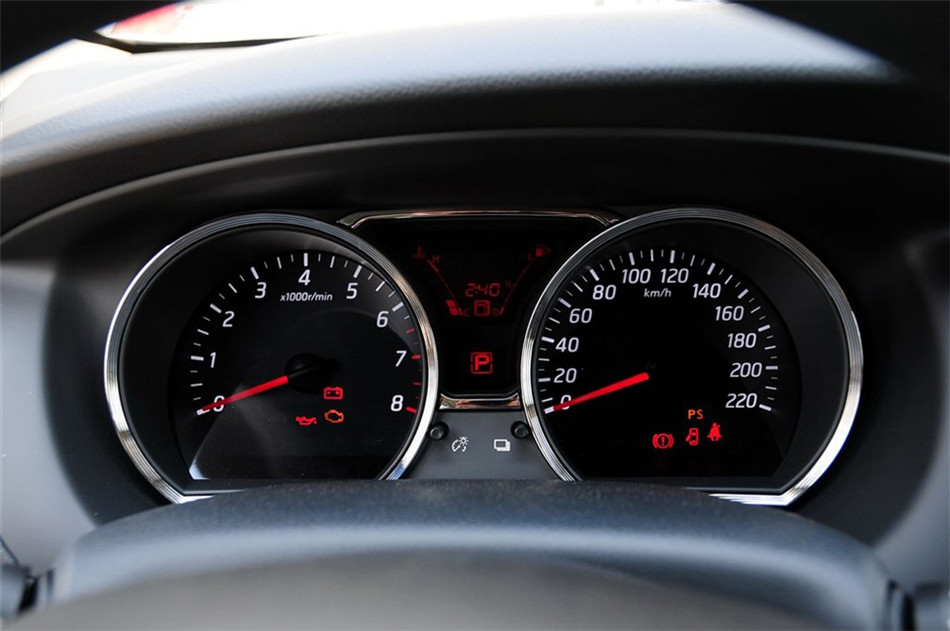 2013款 劲锐版 1.6XL CVT 舒适版 内饰