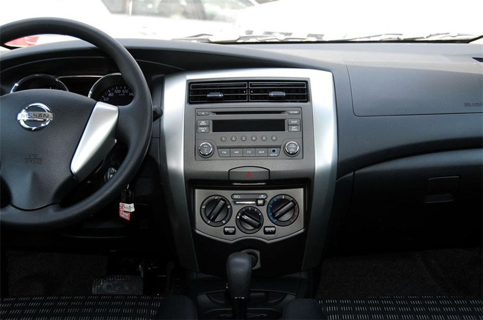 2013款 劲锐版 1.6XL CVT 舒适版 内饰