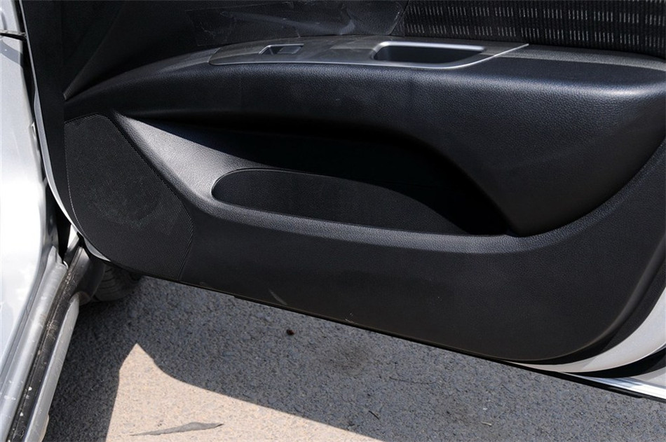 2013款 劲锐版 1.6XL CVT 舒适版 座椅空间