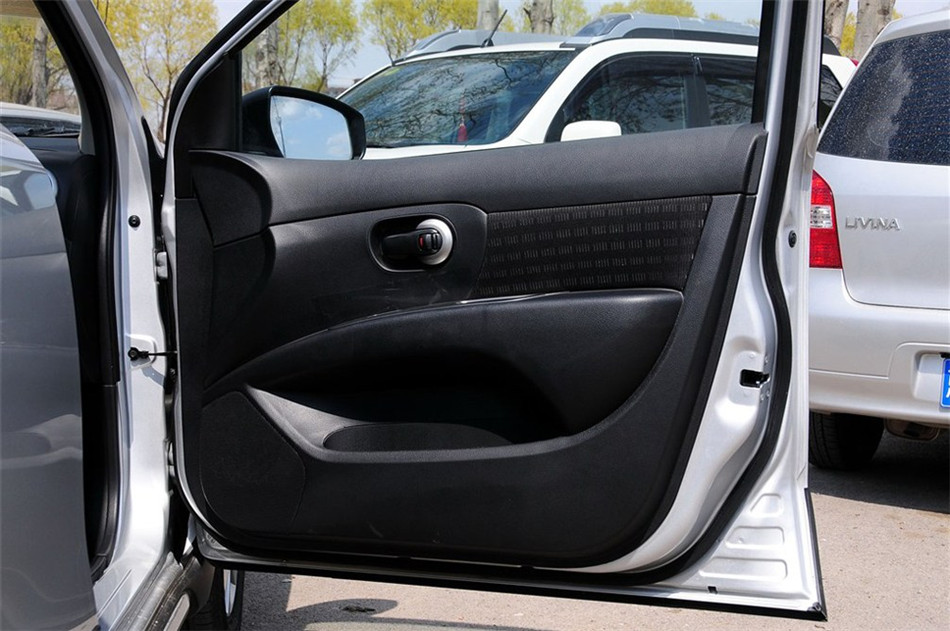 2013款 劲锐版 1.6XL CVT 舒适版 座椅空间