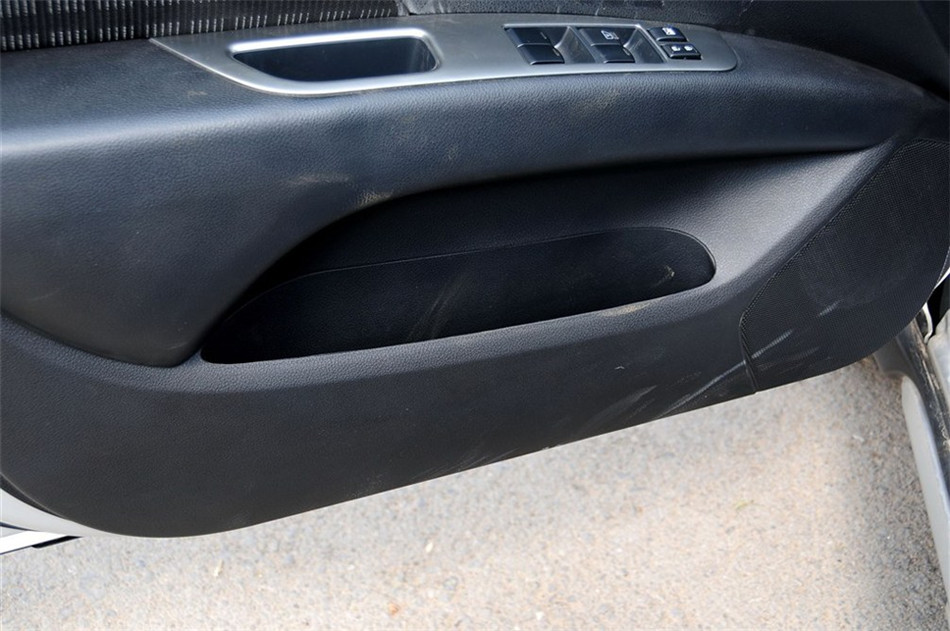 2013款 劲锐版 1.6XL CVT 舒适版 座椅空间