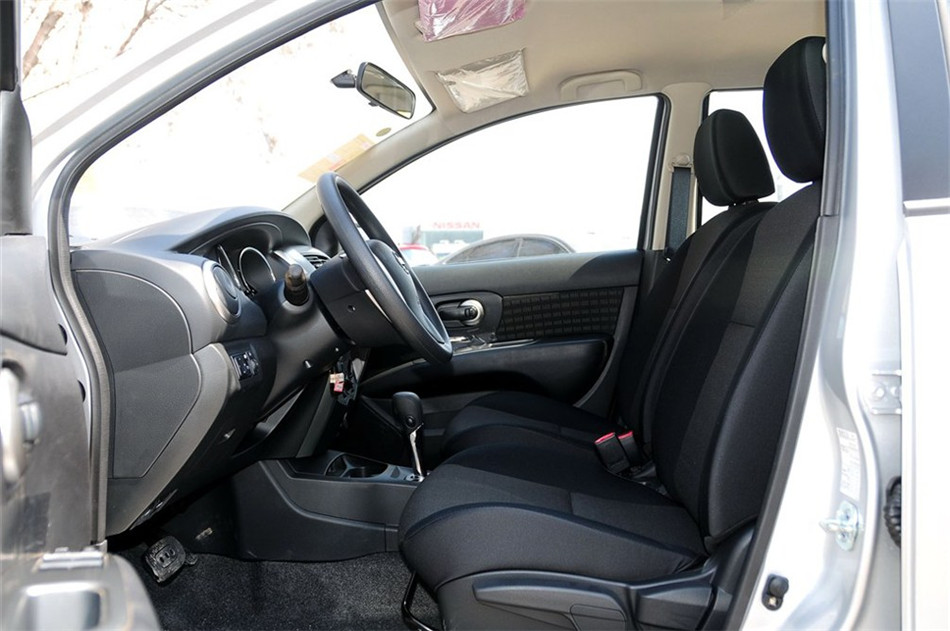 2013款 劲锐版 1.6XL CVT 舒适版 座椅空间